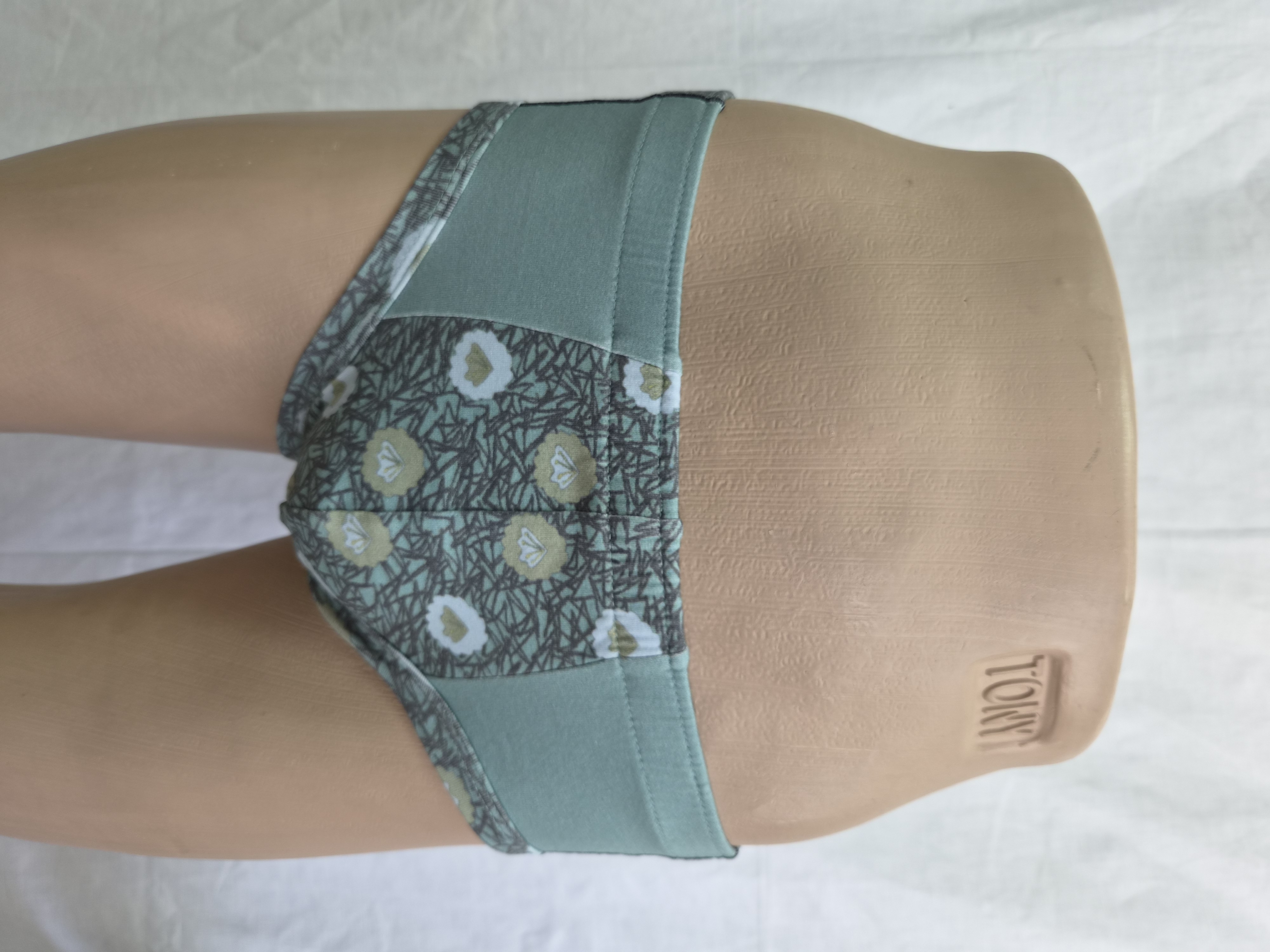 Çiçek desenli yeşil erkek slip külot